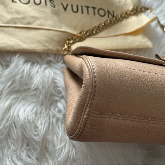 LOUIS VUITTON SAINT-GERMAIN LEATHER HANDBAG - Picture 3 of 11